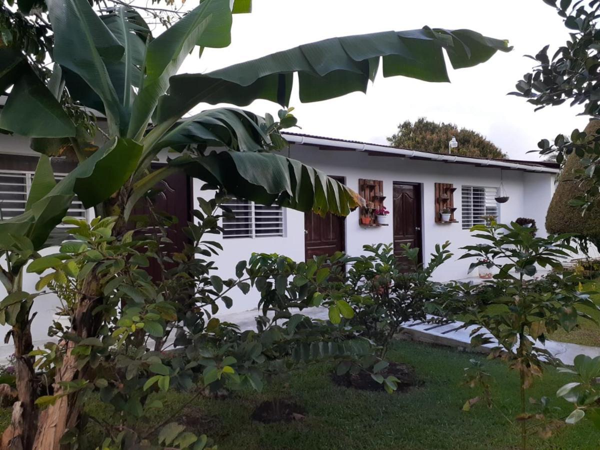 Habitacion Hogarena Jarabacoa Exterior photo